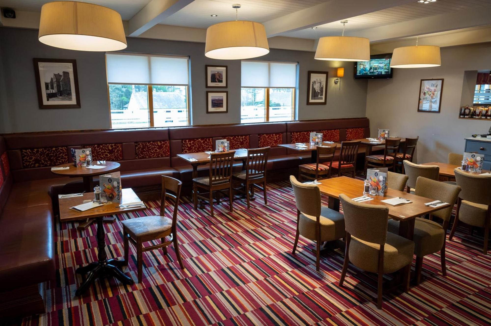 Wellington Hotel By Greene King Inns Aberdeen Ngoại thất bức ảnh