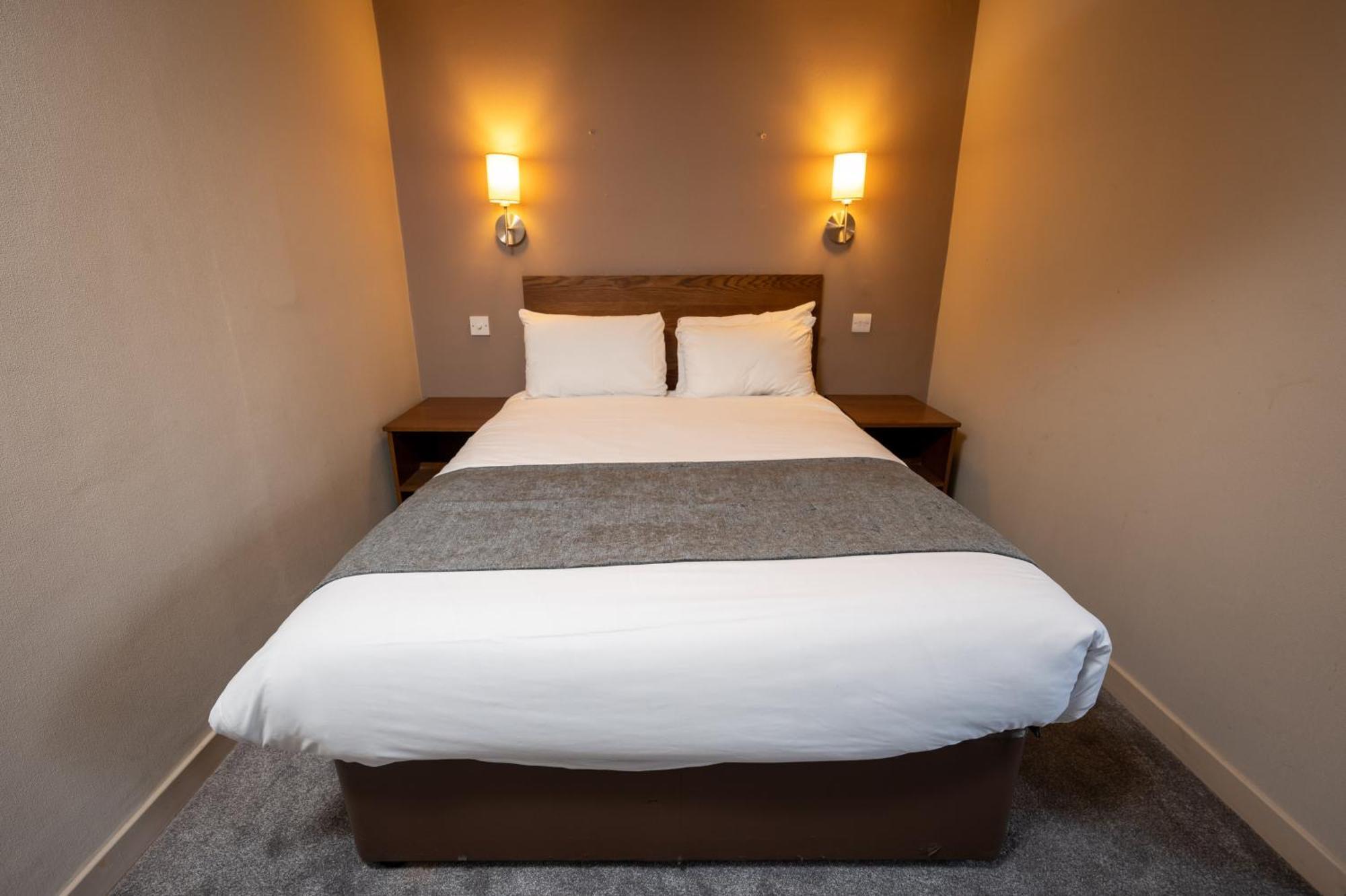 Wellington Hotel By Greene King Inns Aberdeen Ngoại thất bức ảnh